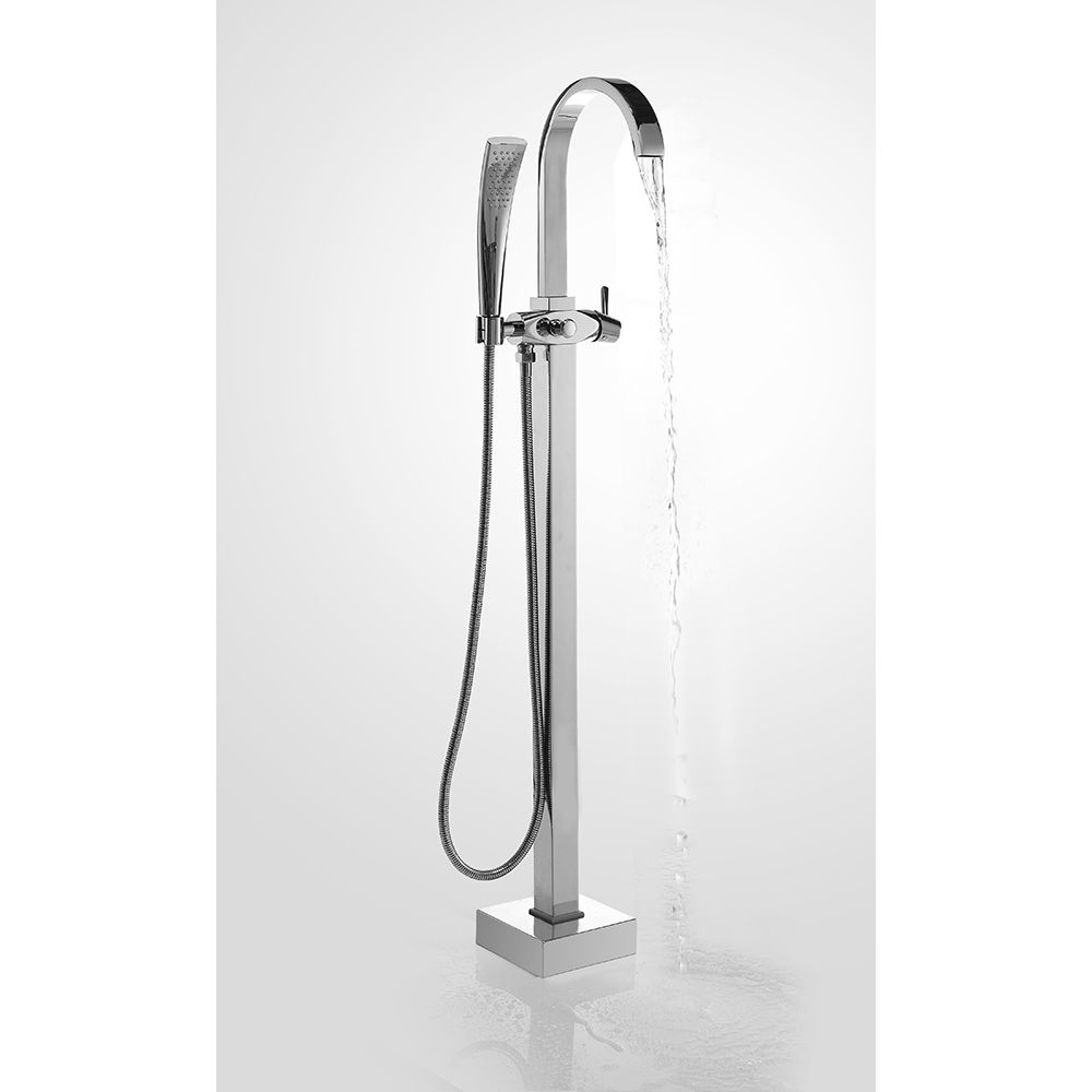 Evos Boutiques chrome faucet water out