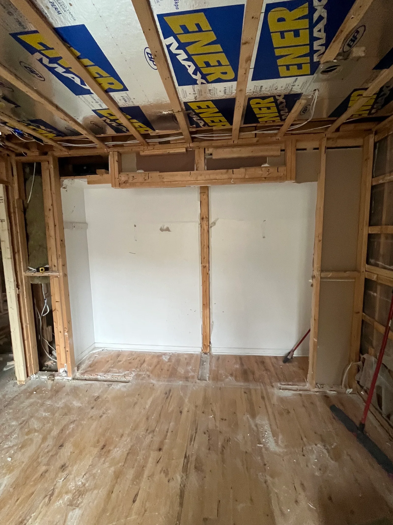 Espace intérieur ouvert pendant une rénovation
